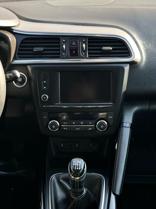 Renault Kadjar dCi 115 Limited, fotografija 13