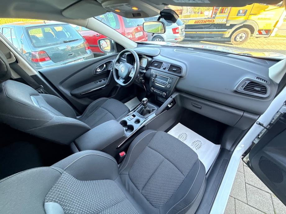 Renault Kadjar TCe 130, fotografija 9