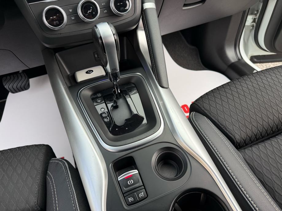 Renault Kadjar TCe ****78.000km**** BOSE ** AUTOMATIC, fotografija 16