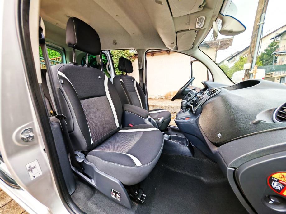 Renault Kangoo 1,2 TCe 2015. VOZNO STANJE, KVAR MOTORA, ZAMJENA, fotografija 19