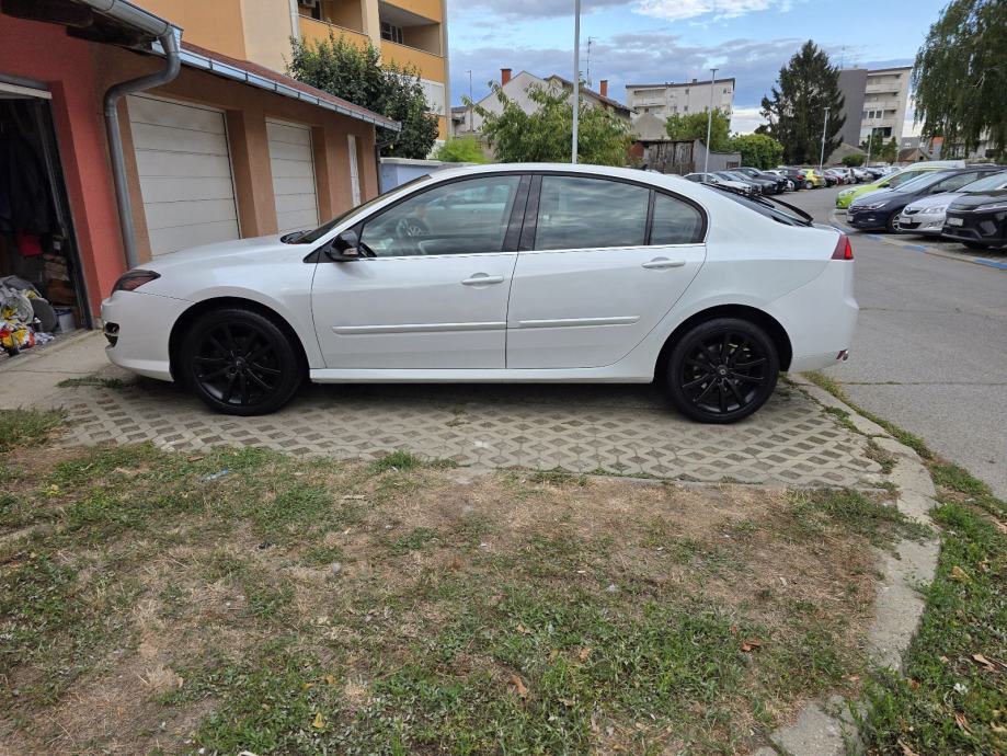 Renault Laguna 1,5 dCi Eco,NAVI,BLETOOTH,XENON,LED - 3950 Eura, fotografija 5