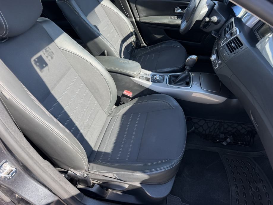 Renault Laguna 1,5 dCi, fotografija 15
