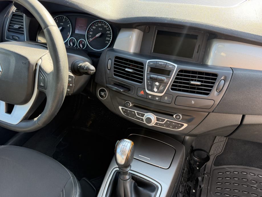 Renault Laguna 1,5 dCi, fotografija 18