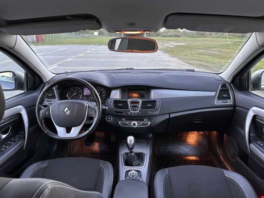 Renault Laguna 1,5 dCi, fotografija 3