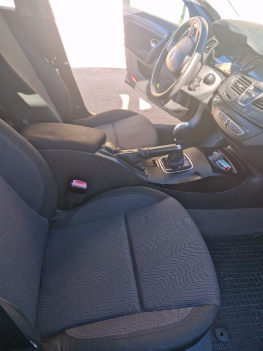 Renault Laguna III 1.5 dCi, 2008. – dobro očuvana + zimske felge, fotografija 9