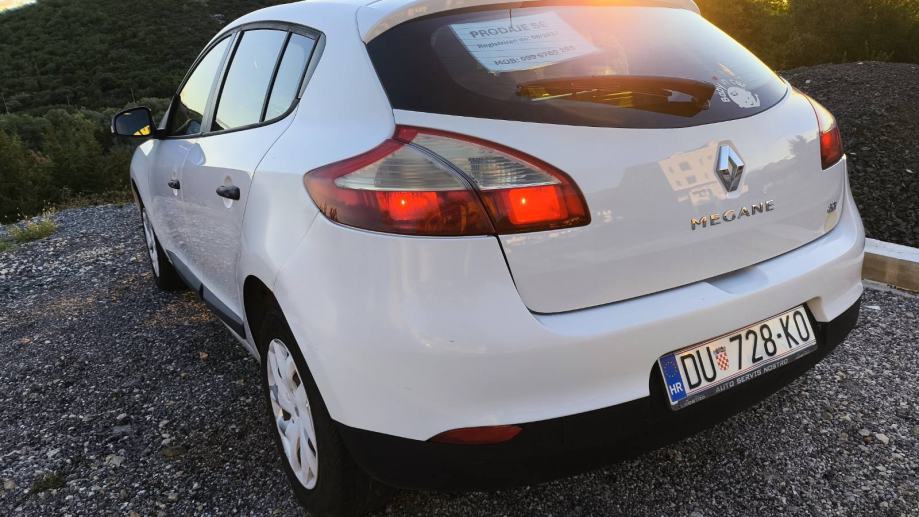 Renault Mégane 1.5 dCi – registriran do 08/2027, fotografija 11