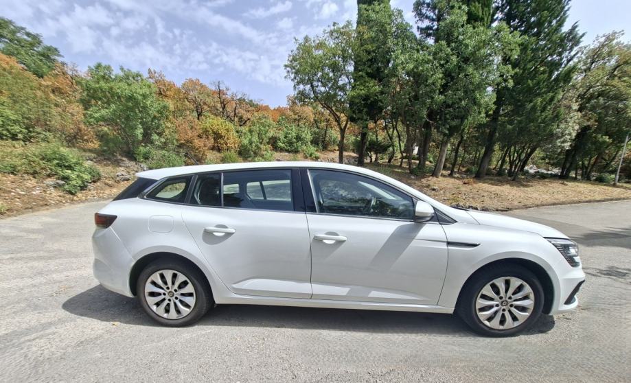 Renault Mégane Grandtour 1.3 TCe, 116 KS, benzin, 6-brzinski ruč.mj., pogled izvana - slika 5