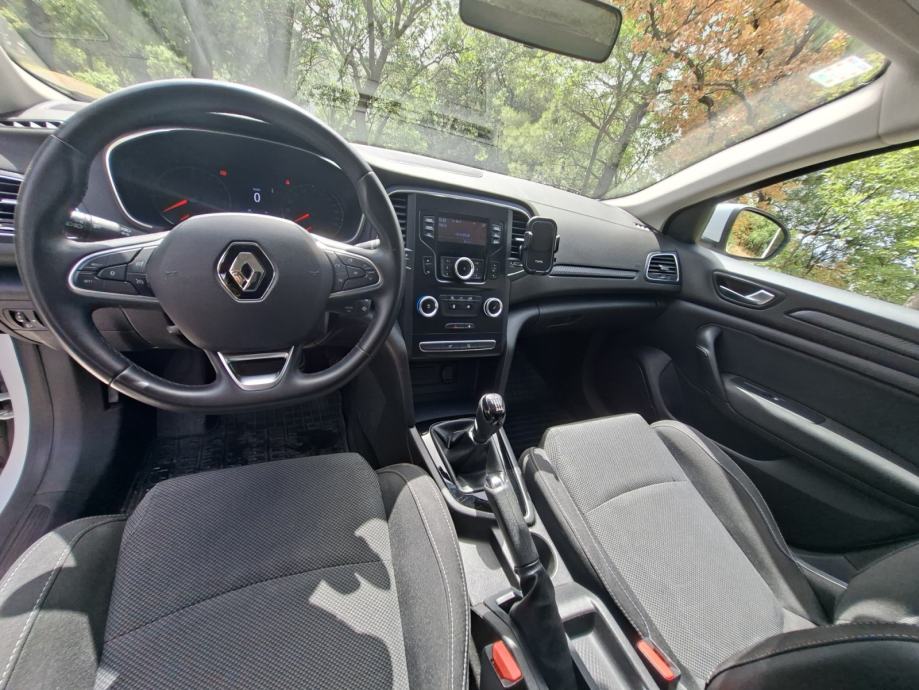 Renault Mégane Grandtour 1.3 TCe, 116 KS, benzin, 6-brzinski ruč.mj., fotografija 16