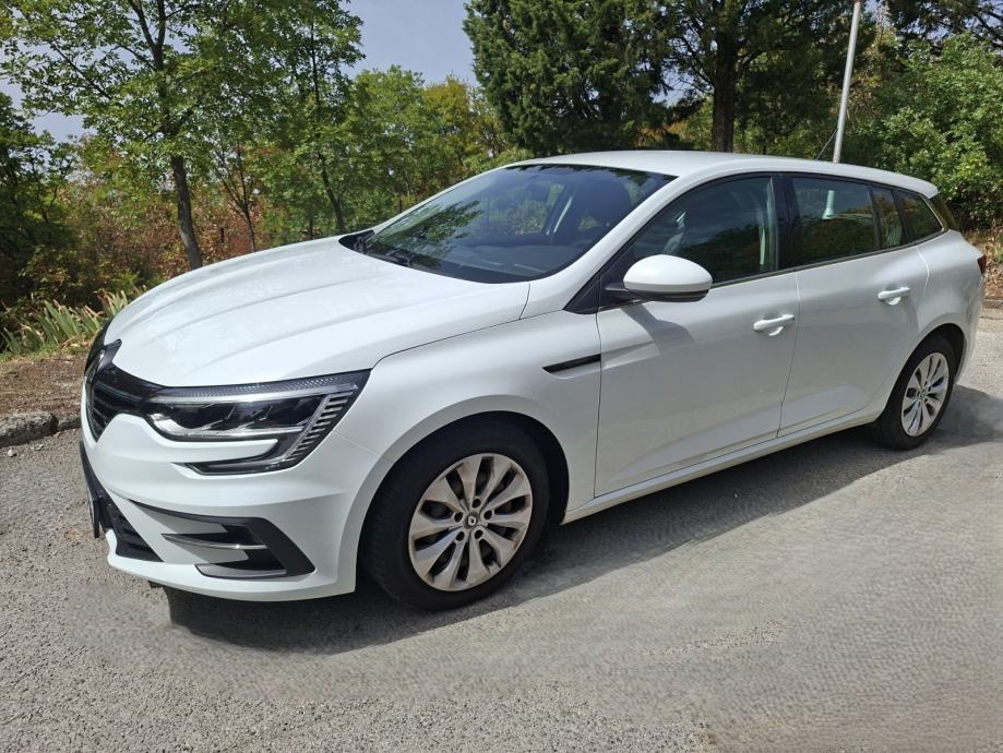 Renault Mégane Grandtour 1.3 TCe, 116 KS, benzin, 6-brzinski ruč.mj., pogled izvana - slika 2