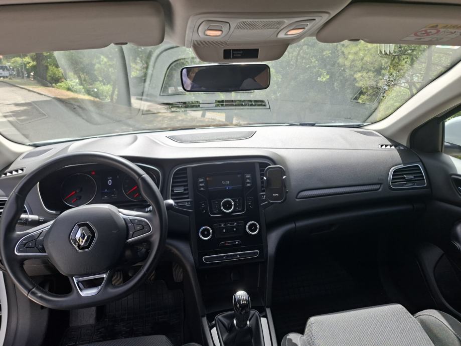 Renault Mégane Grandtour 1.3 TCe, 116 KS, benzin, 6-brzinski ruč.mj., fotografija 18