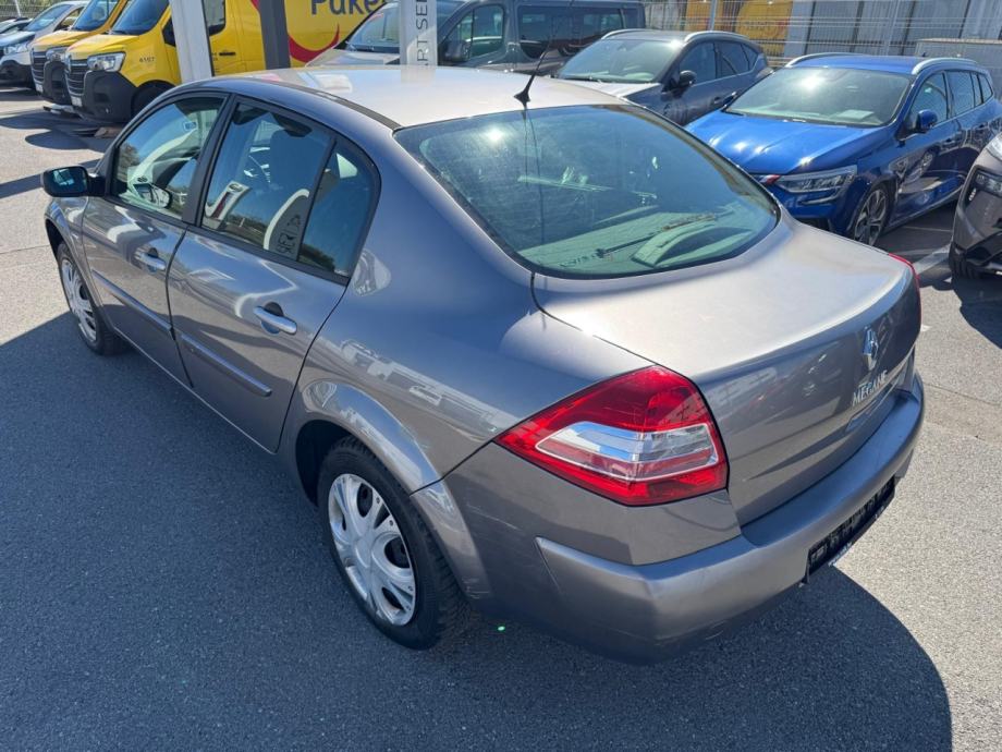Renault Mégane Sedan 1,6 16V Dynamique-USLUŽNA PRODAJA!!, fotografija 6