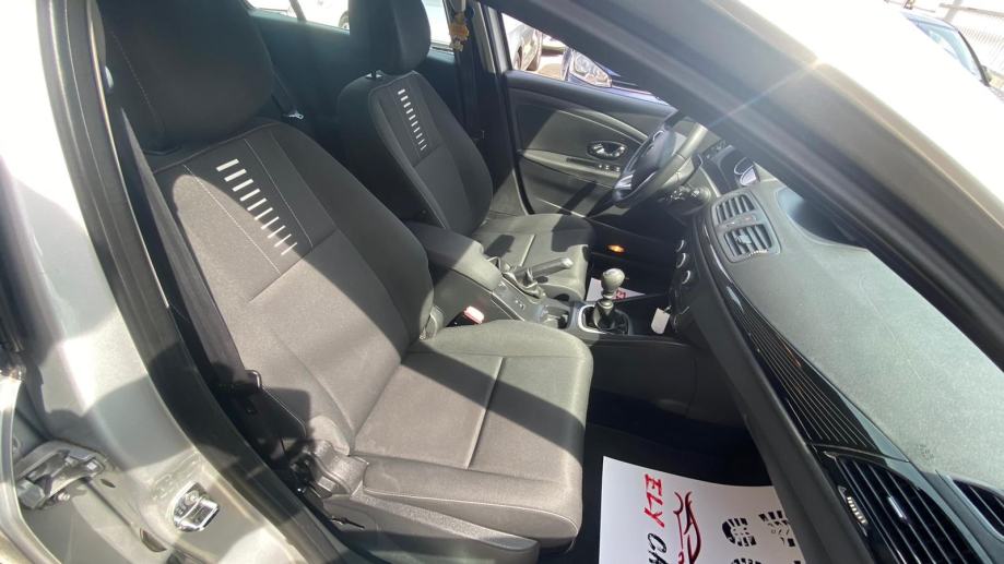 Renault Megan 1.5 Dci 110 Ks REG.10/2026, fotografija 18