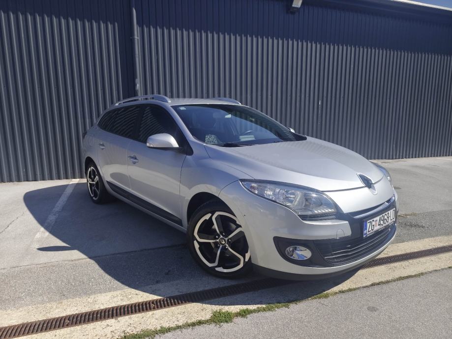 Renault Megan 1,5 dCi reg 1 god, samo 158tkm, veliki servis, fotografija 3