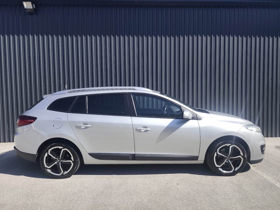 Renault Megan 1,5 dCi reg 1 god, samo 158tkm, veliki servis, fotografija 5