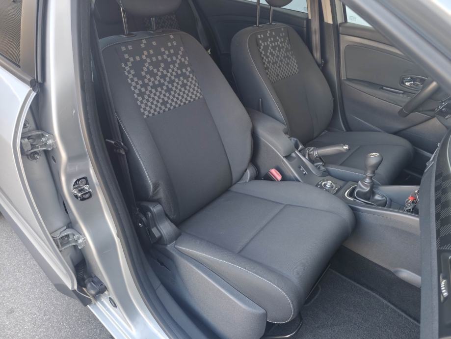 Renault Megan 1,5 dCi reg 1 god, samo 158tkm, veliki servis, fotografija 11