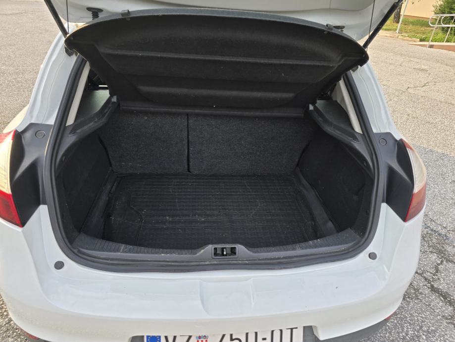 Renault Megane 1.5 dCi 2016 - REG do 07/2027, fotografija 14