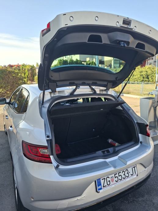 Renault Megane 1,5 dCi Bose Edition EDC Automatik (Reg. do 07/27), fotografija 7