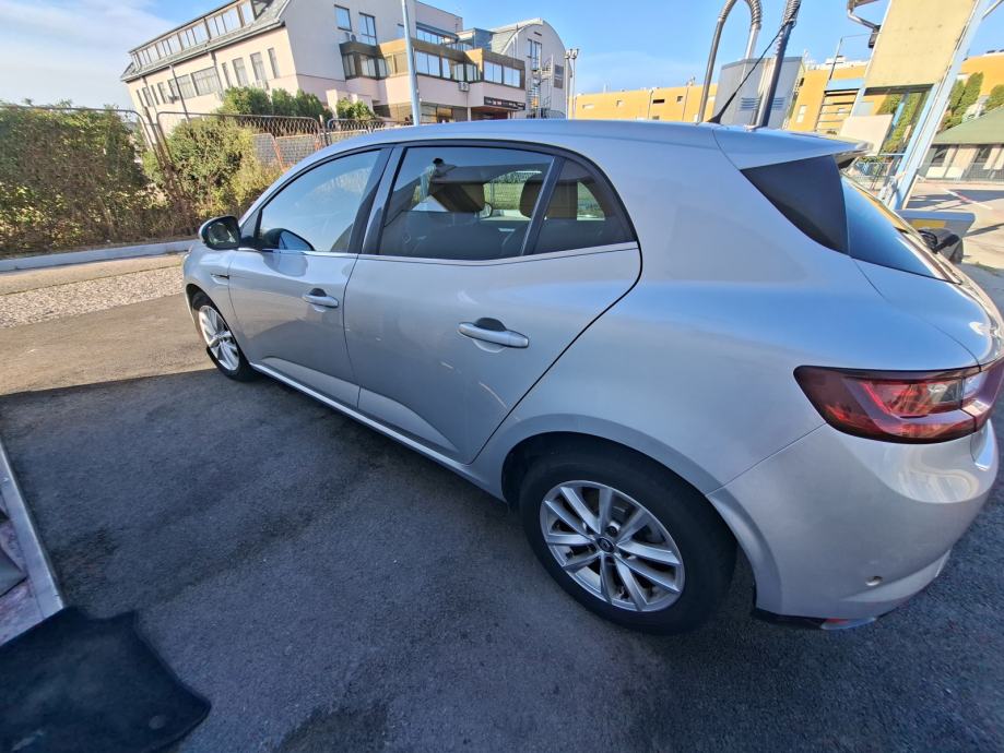 Renault Megane 1,5 dCi Bose Edition EDC Automatik (Reg. do 07/27), fotografija 8
