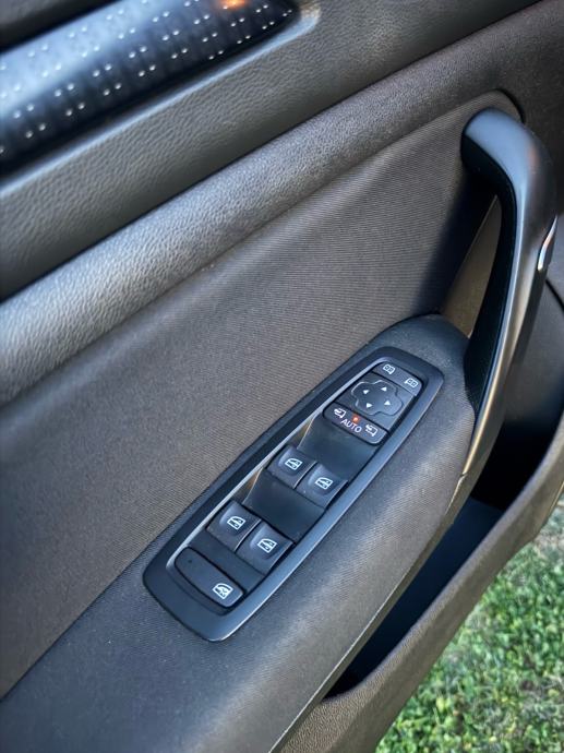Renault Megane 1.5 dci/ Grijanje sjedala/ Auto dugo kratko, fotografija 16