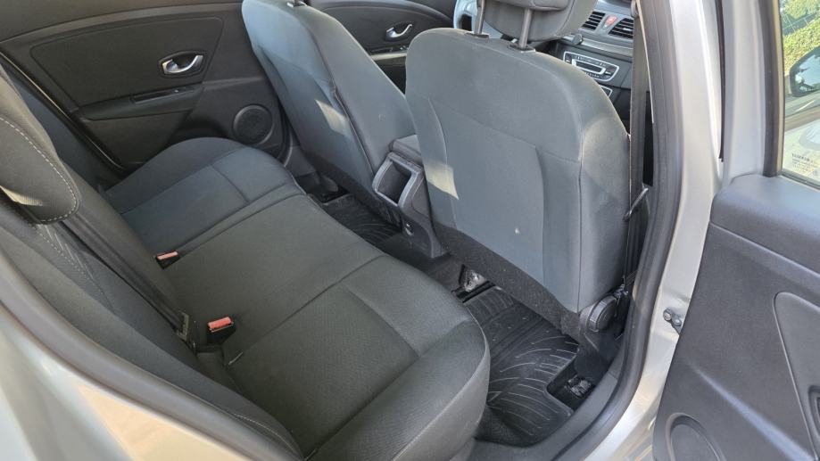 Renault Megane 1,5 dCi, HR AUTO, klima, alu, REG 1 GOD, TOP STANJE..., fotografija 18