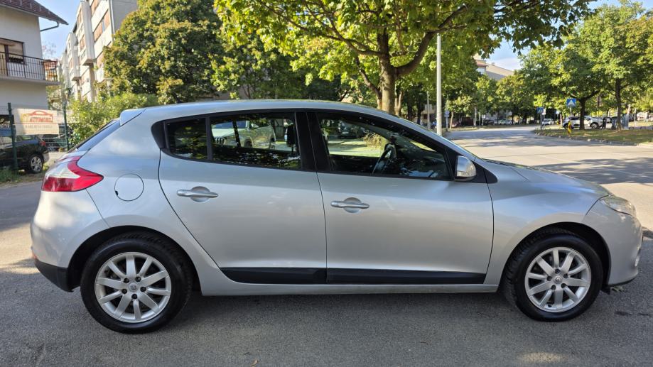 Renault Megane 1,5 dCi, HR AUTO, klima, alu, REG 1 GOD, TOP STANJE..., fotografija 11