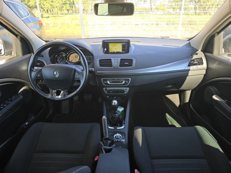 Renault Megane 1,5 dCi LIMITED veliki servis, nove gume,KUKA, REG 1god, fotografija 19
