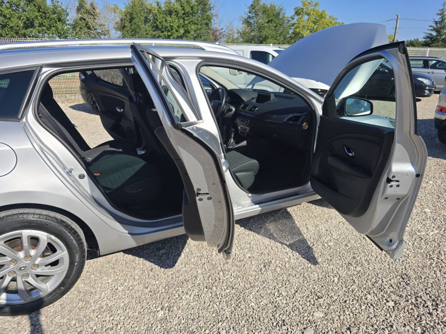Renault Megane 1,5 dCi LIMITED veliki servis, nove gume,KUKA, REG 1god, fotografija 16