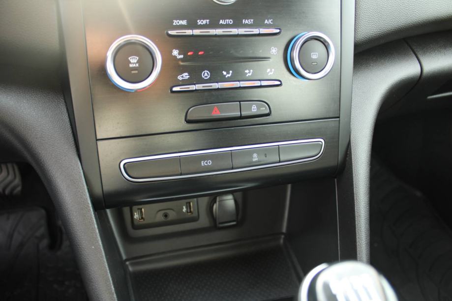 Renault Megane 1.5 dCi *NAVIGACIJA* reg 4/2027, fotografija 17