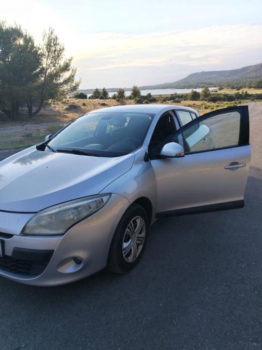 Renault Megane 1,5 dCi, fotografija 10