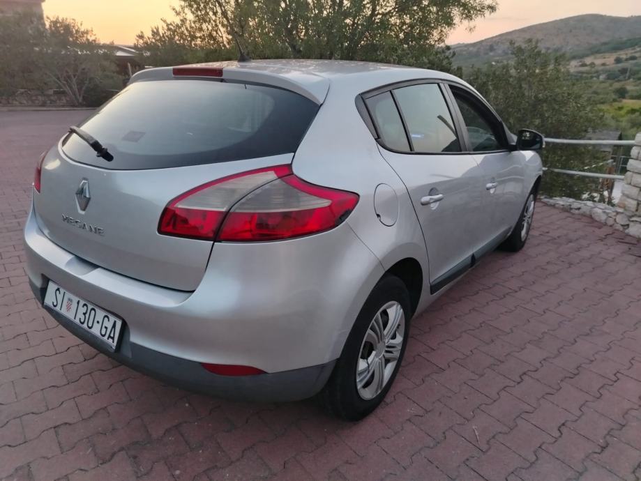 Renault Megane 1,5 dCi, fotografija 2