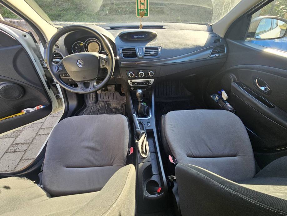Renault Megane 1,5 dCi, fotografija 9
