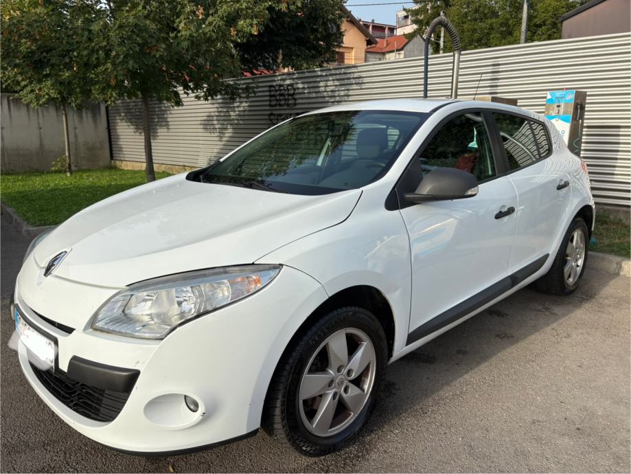Renault Megane 1,5 dCi, fotografija 2
