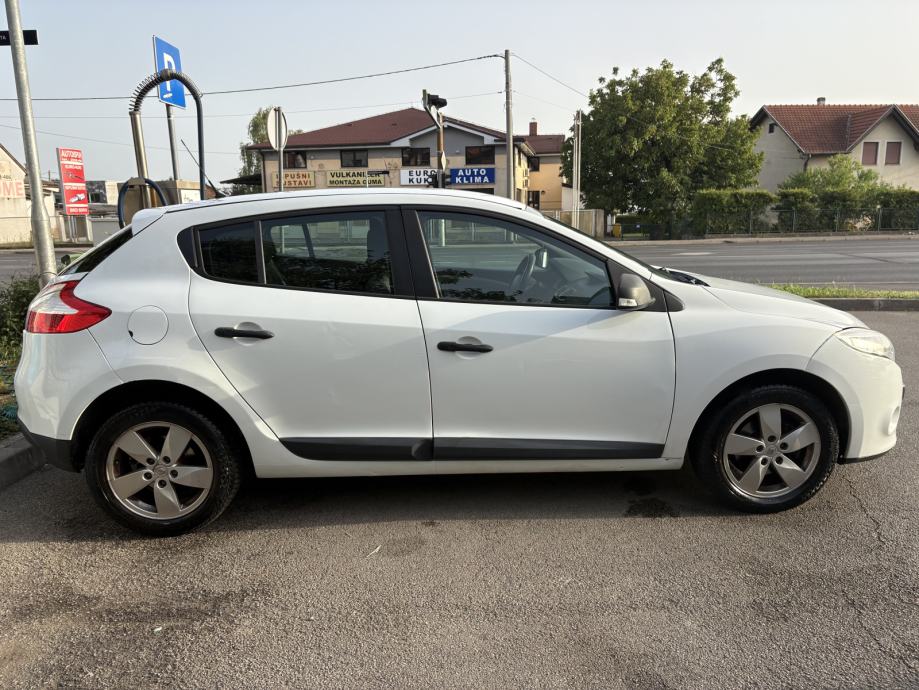 Renault Megane 1,5 dCi, fotografija 4