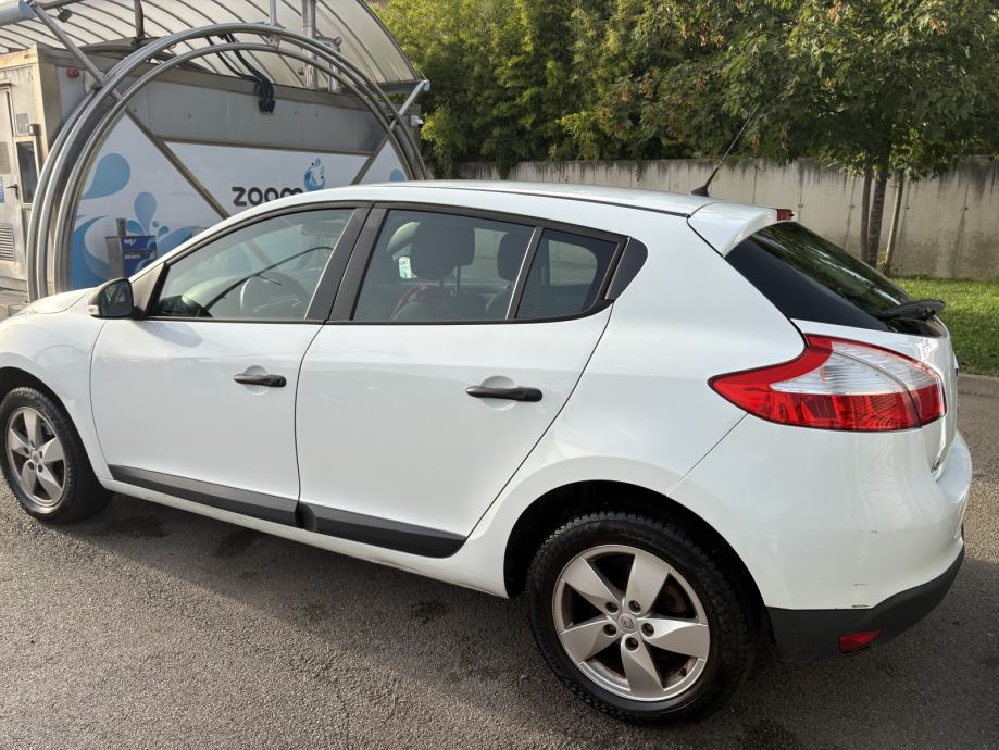 Renault Megane 1,5 dCi, fotografija 3