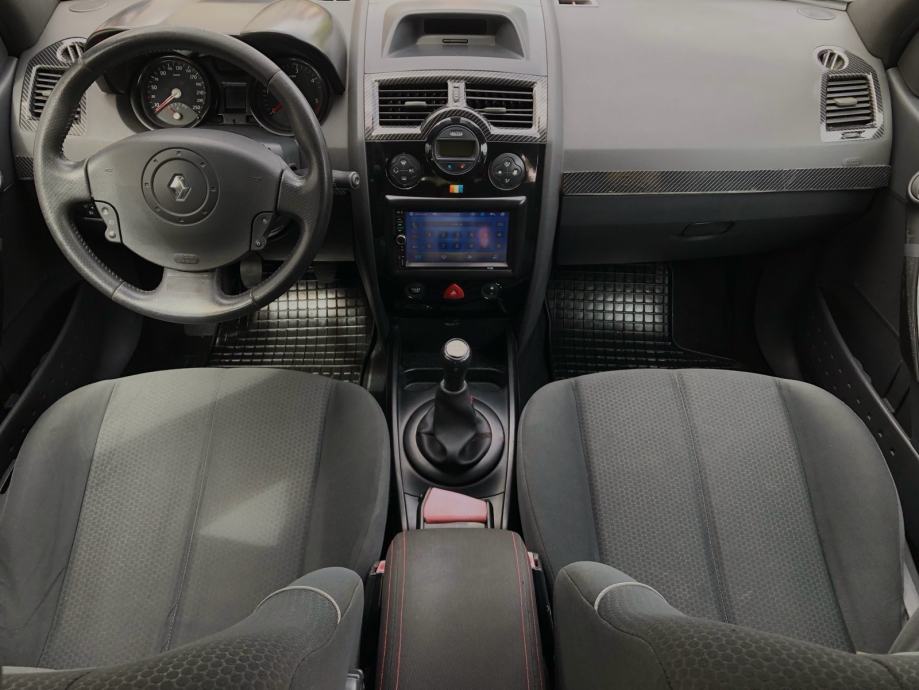 Renault Megane 1,5 dCi SPORT GT BRANICI FULL OPREMA NAVI KO NOV JEDIN, fotografija 11