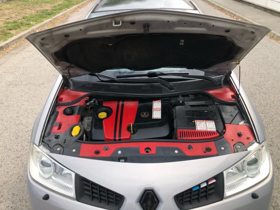 Renault Megane 1,5 dCi SPORT GT BRANICI FULL OPREMA NAVI KO NOV JEDIN, fotografija 18