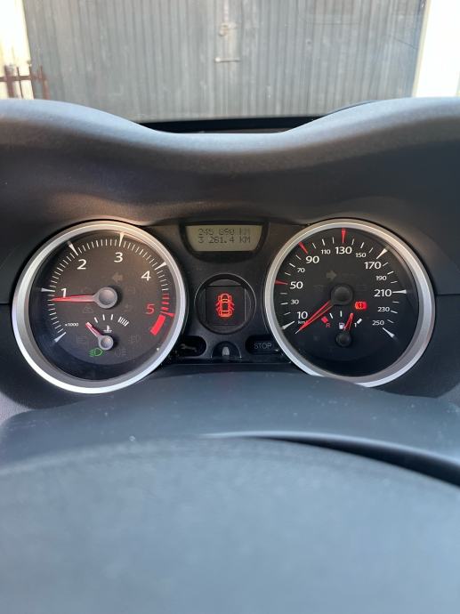 Renault Megane 1,5 dCi, fotografija 9