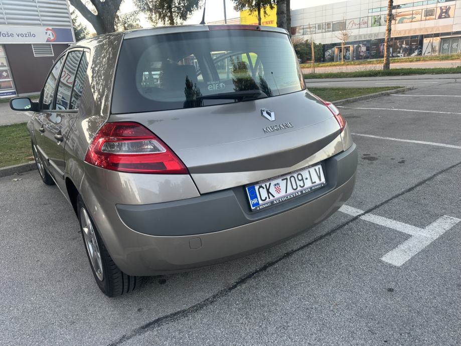 Renault Megane 1,5 dCi, fotografija 2
