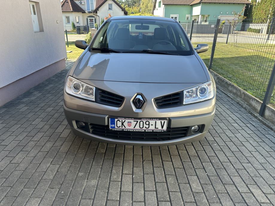 Renault Megane 1,5 dCi, fotografija 12