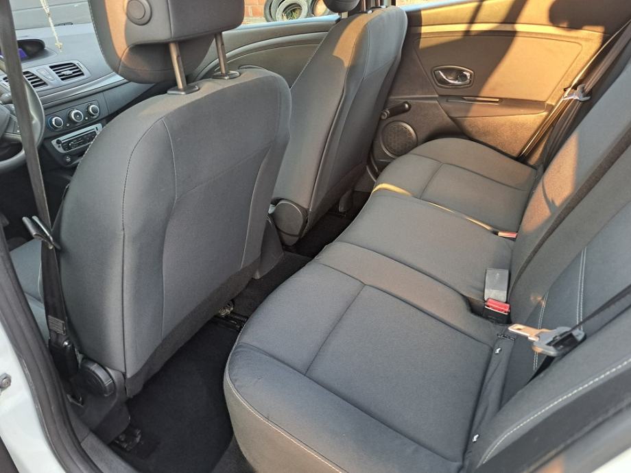 Renault Megane 1,5 dCi, fotografija 11