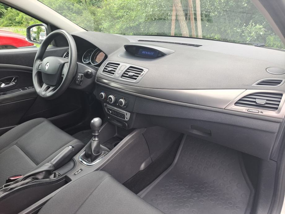 Renault Megane 1,5 dCi, fotografija 12