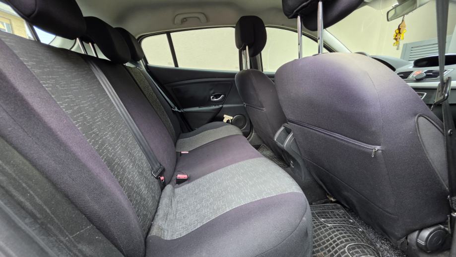 Renault Megane 1,5 dCi, fotografija 11