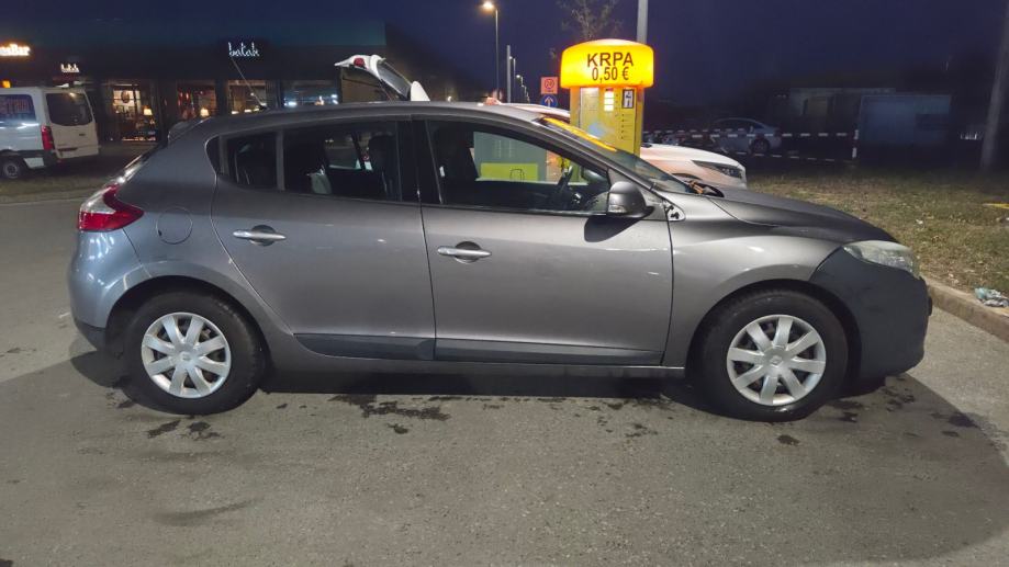 Renault Megane 1,5 dCi, fotografija 7