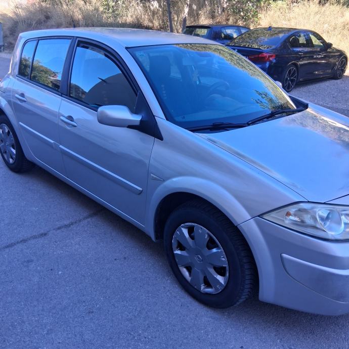 Renault Megane 1,6 16V - 191.000km - REGISTRIRAN - 7/2027god, fotografija 5