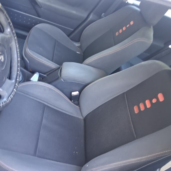 Renault Megane 1,6 16V - 191.000km - REGISTRIRAN - 7/2027god, fotografija 10