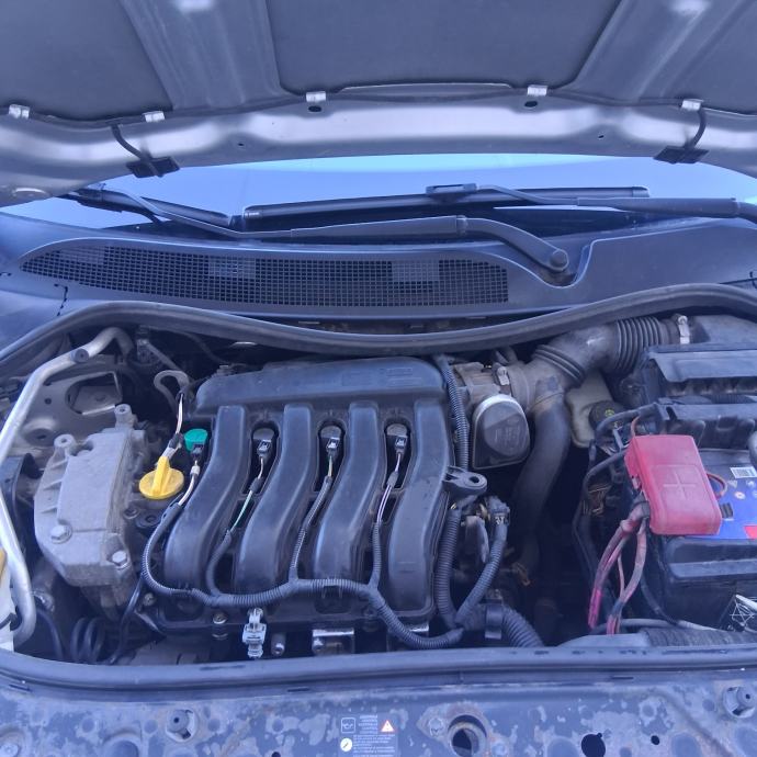 Renault Megane 1,6 16V - 191.000km - REGISTRIRAN - 7/2027god, fotografija 14