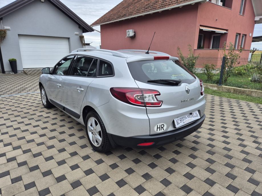 Renault Megane 1.6 16V 2011g Reg:07/27 185 TKm 100% SERVISNA, pogled izvana - slika 3