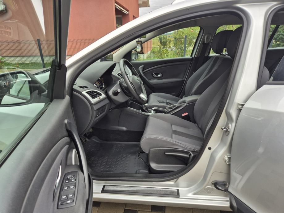 Renault Megane 1.6 16V 2011g Reg:07/27 185 TKm 100% SERVISNA, fotografija 12