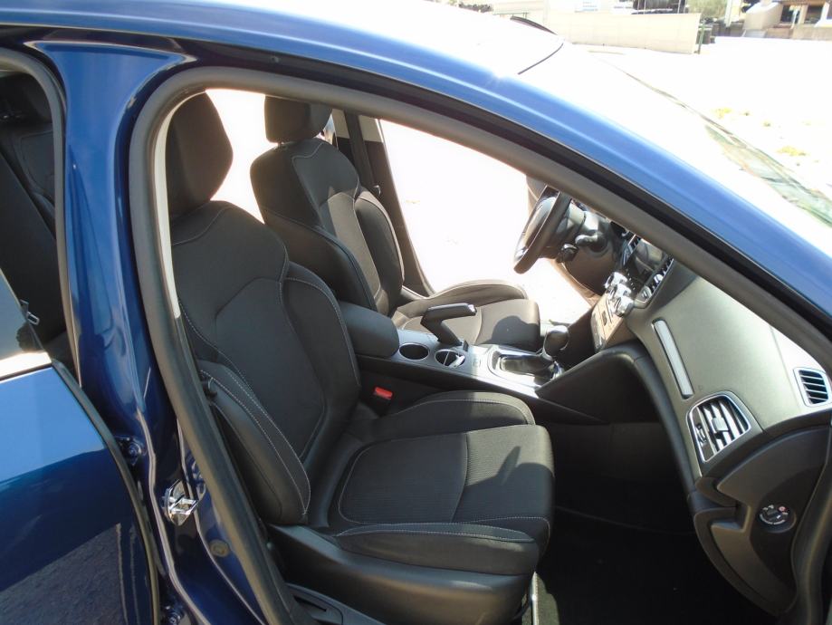 Renault Megane Blue dCi 115 automatik, fotografija 12
