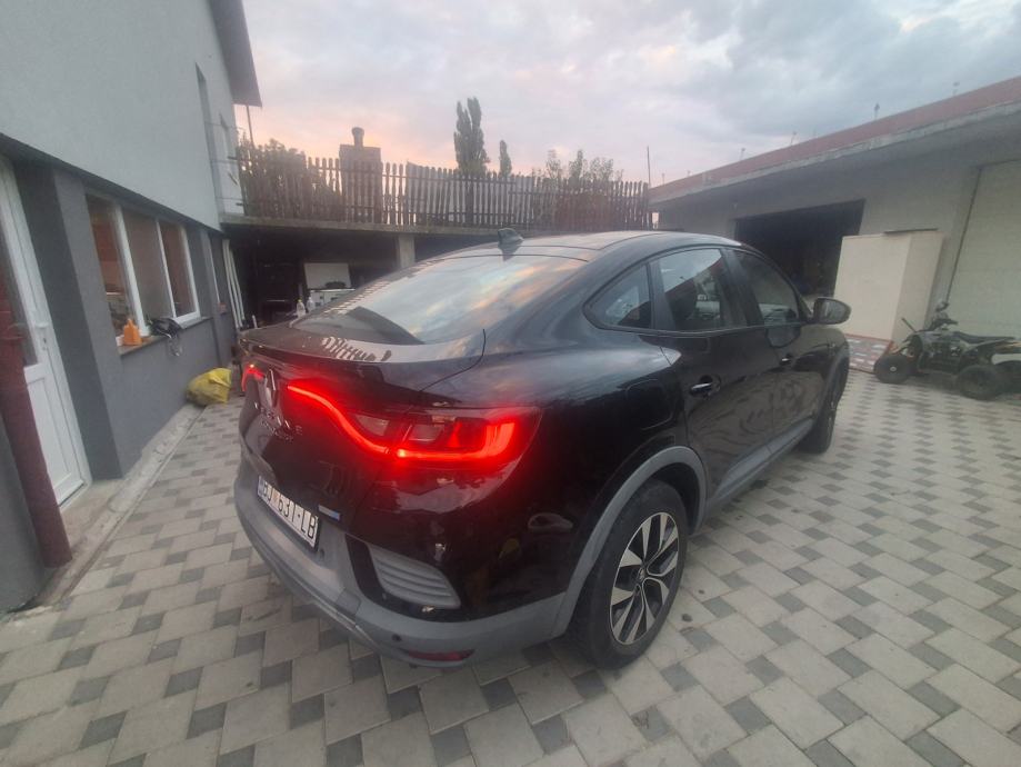Renault Megane Conquest 1.6E-TECH HYBRID, fotografija 3